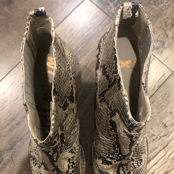 Sam Edelman Snakeskin Print Block Heel 8 - Picture 9 of 10